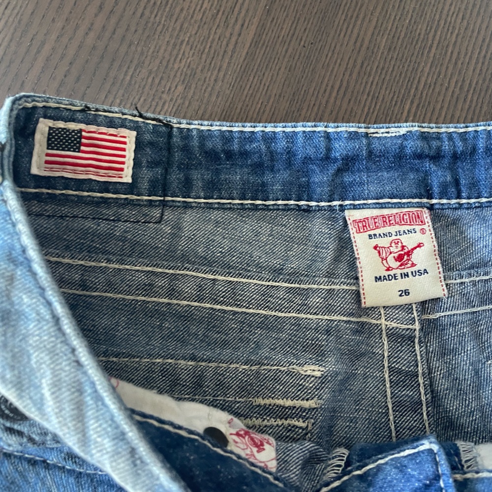 True Religion Shorts - Picture 3 of 8